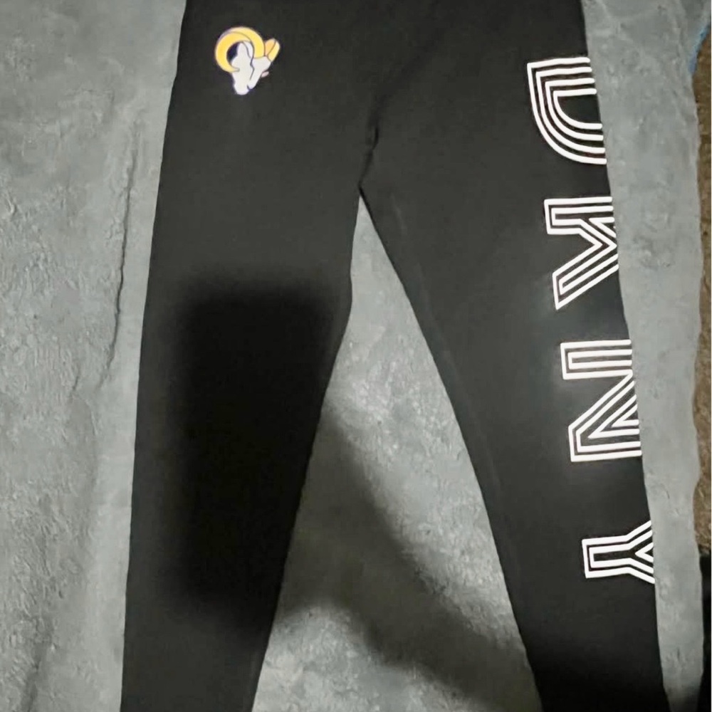DKNY LA Rams women’s leggings BNWOT